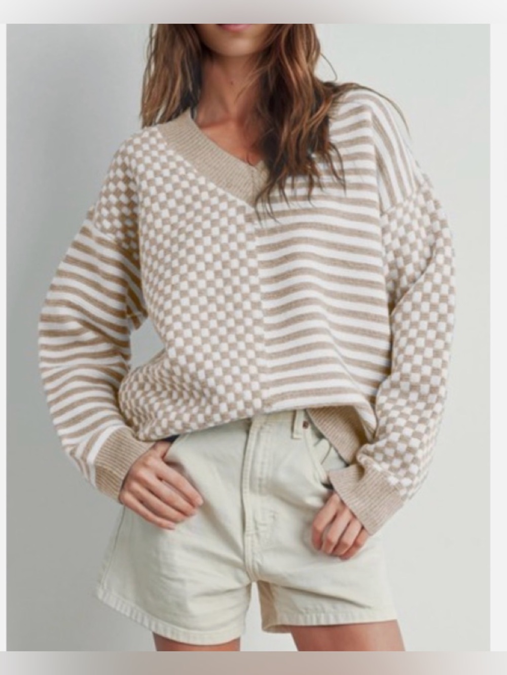 UNCLECAT Beige & Cream Tan V-Neck Striped & Check Pattern Knit Sweater sz M